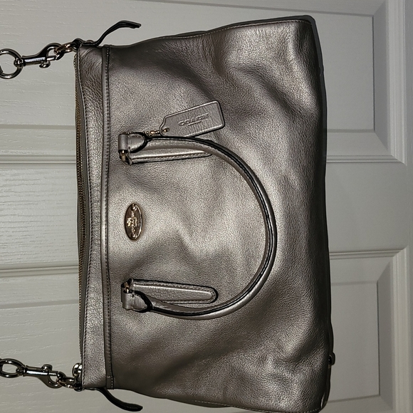 Coach Bag - Picture 2 of 11